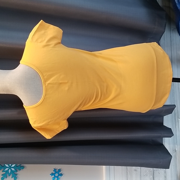 Modbe Every Day Scoop Tee women's sz M NWT - Picture 2 of 4